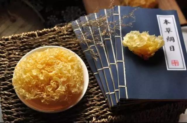 男人肾虚睡眠差吃什么药,男人肾虚精少用什么中成药