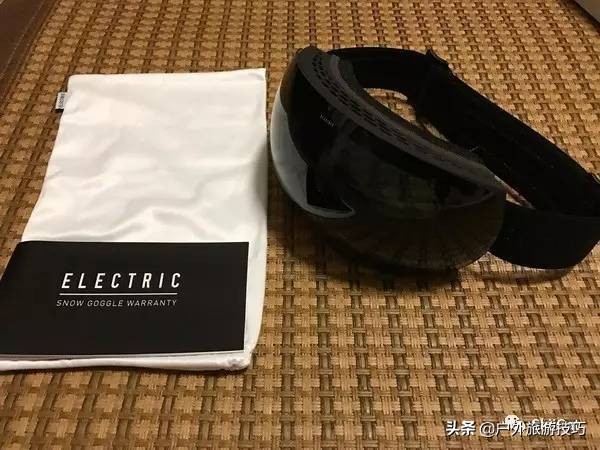 双板滑雪需要哪些装备,双板滑雪新手需要哪些装备