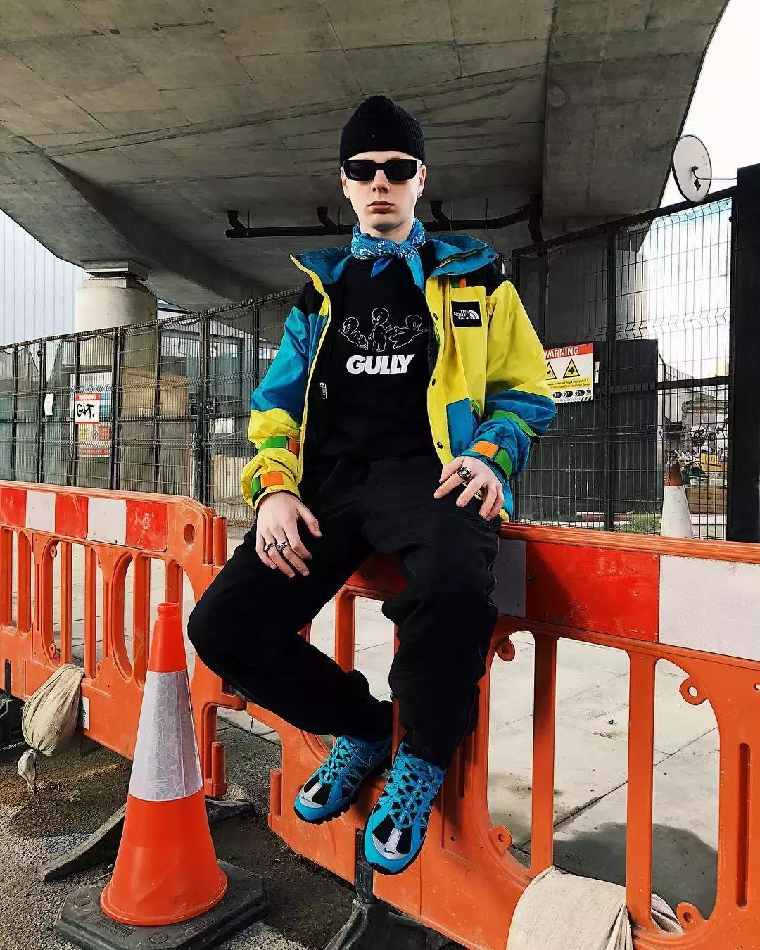 ins最火的“潮童”|5岁迷倒众生，10岁创立个人潮牌....