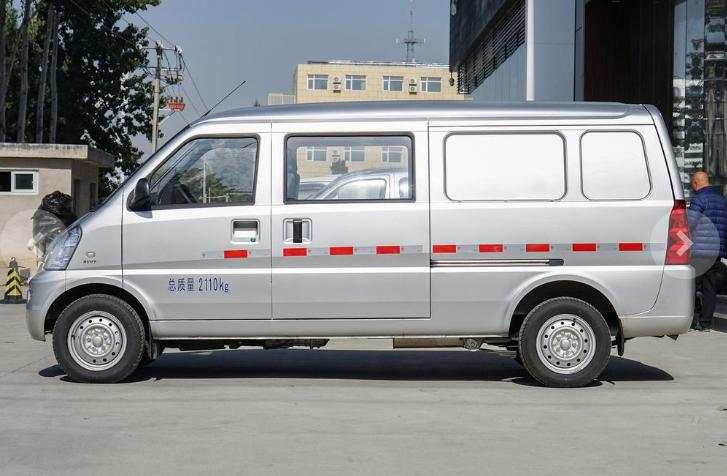 五菱荣光1.2L最大马力多少,五菱荣光新卡1.8升发动机优点