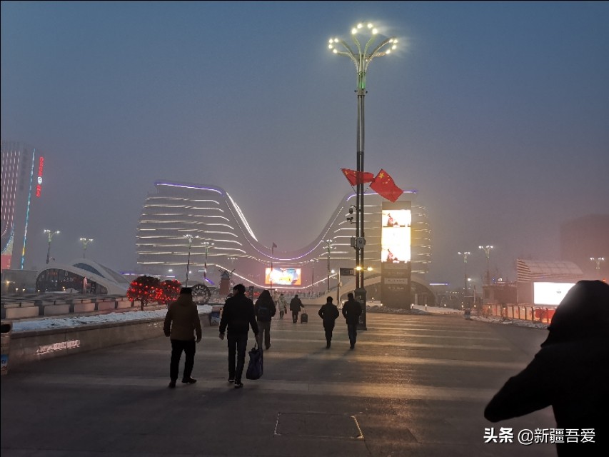 回家的路格外温暖,乌鲁木齐空铁联运