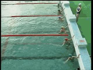 自由泳滚翻转身蹬壁,前滚翻动作练习方法步骤