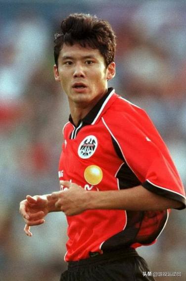 杨晨获得德甲传奇,中国足球杨晨完整版