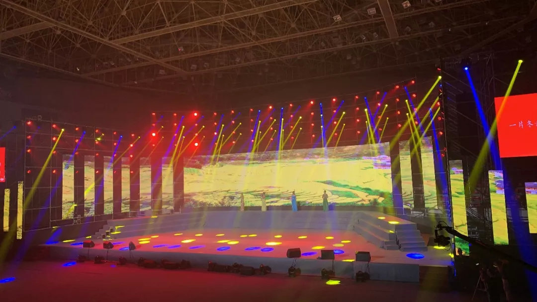 高燃万人合唱我和我的祖国,一首催泪的歌我和我的祖国