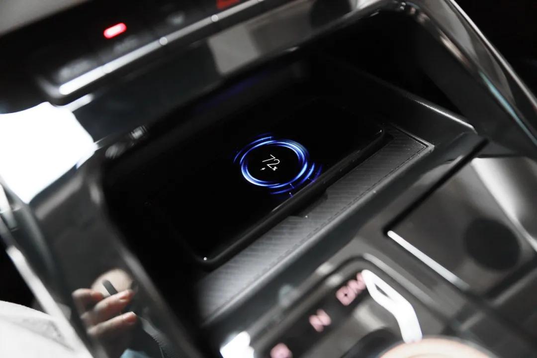 哈弗h6三代2.0t与长安cs75plus2.0,h6哈弗3.0t