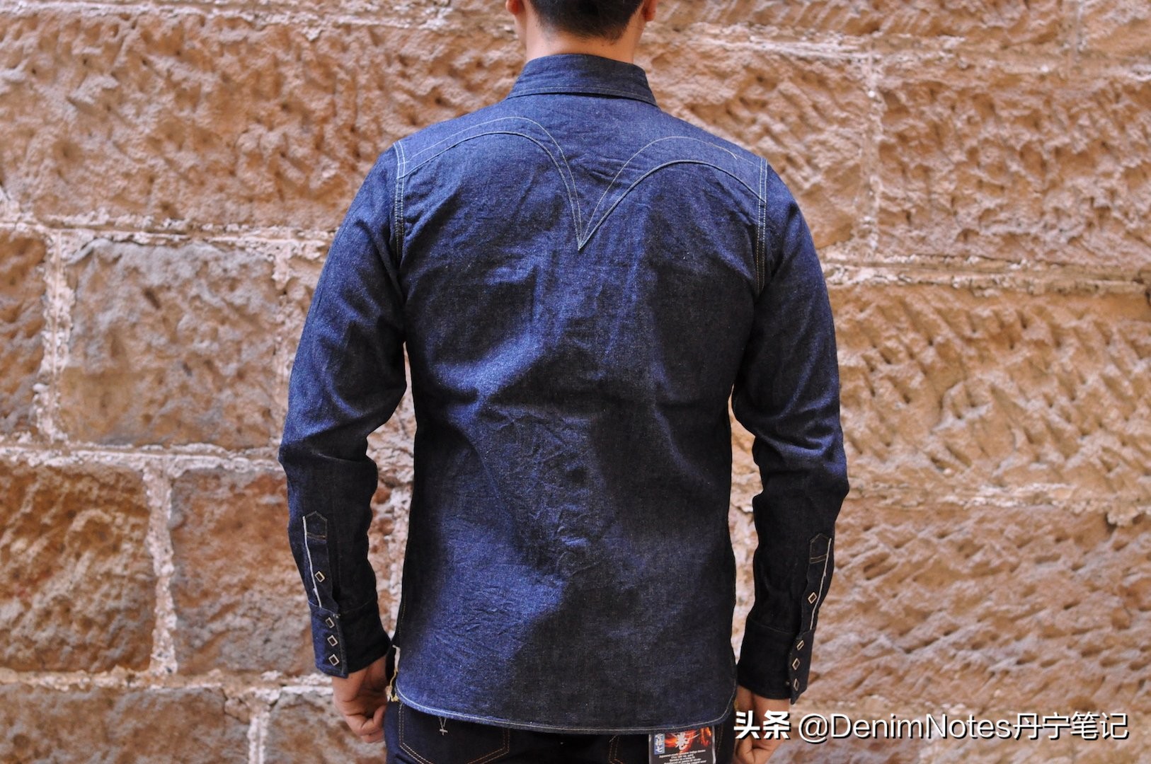 教你如何辨别一款好的衬衫,怎样鉴别牛仔衣是新的还是旧的