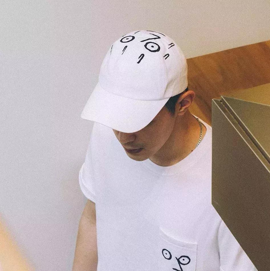 头小脸尖适合哪一款帽子,椭圆形的脸型适合什么款式的帽子