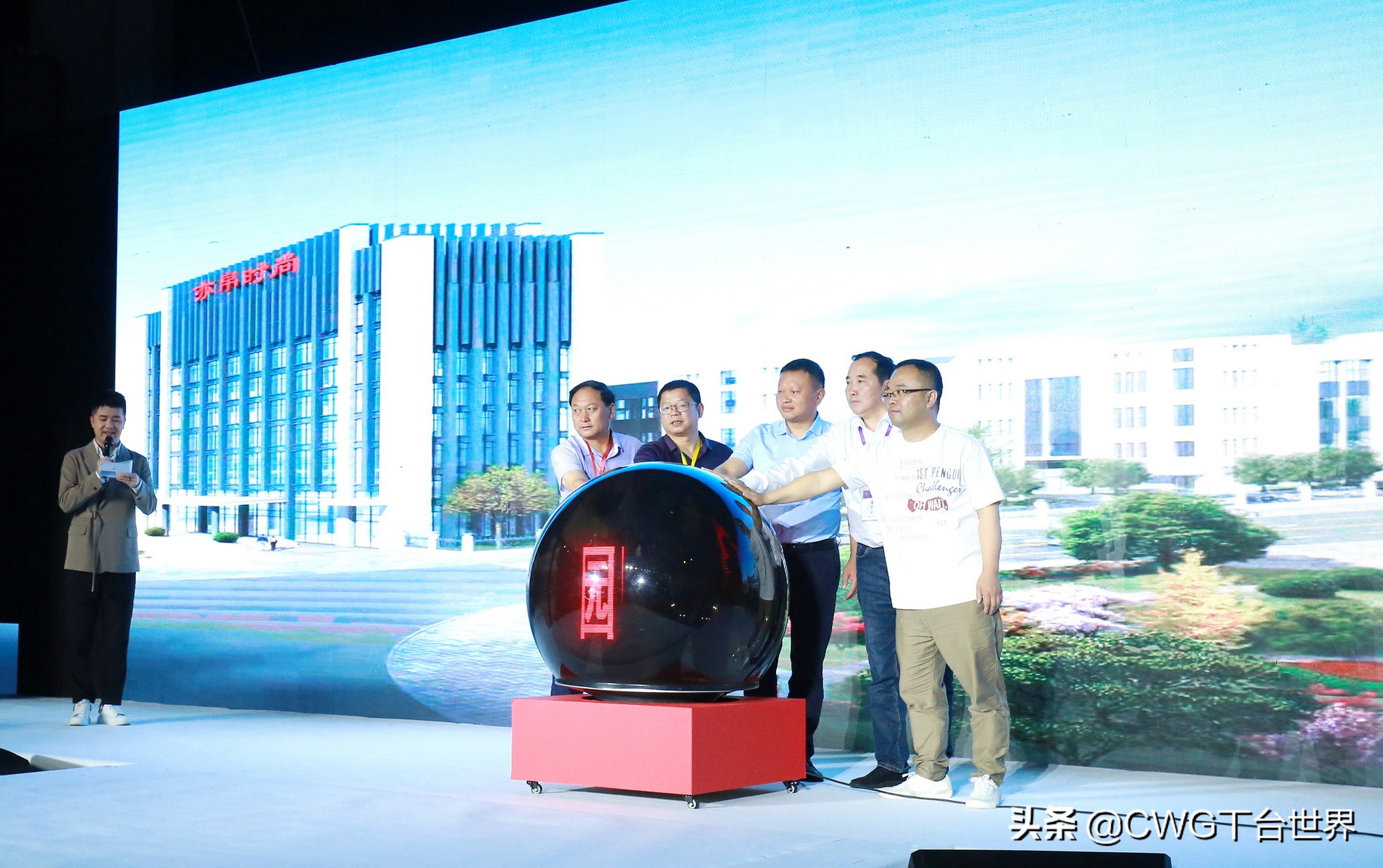 亦帛时尚羽绒服是品牌吗,亦帛时尚2021冬羽绒服发布会