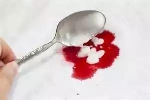 顽固污渍清洗小妙招,床垫污渍清洗小妙招