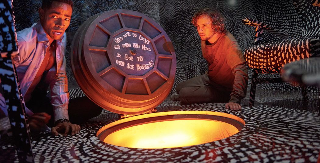 密室逃脱出来才是真正的密室逃脱,类似密室逃生的电影