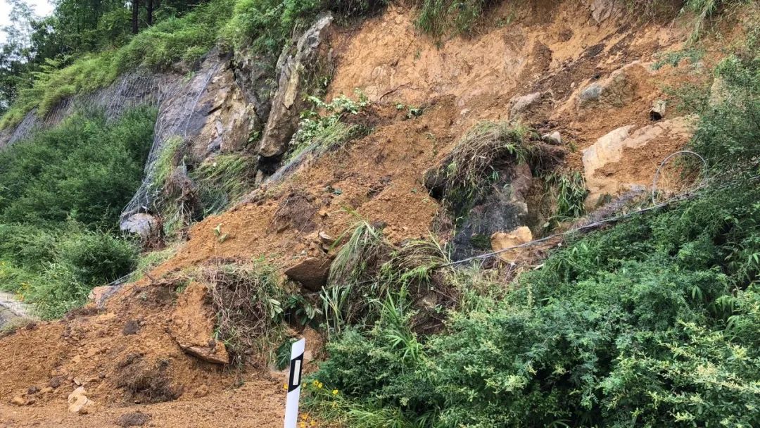 地方最新暴雨预警,黔南大到暴雨预警