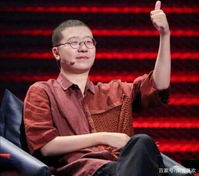 日本出上联，“本日飞机飞日本”，我国网友对的下联大快人心