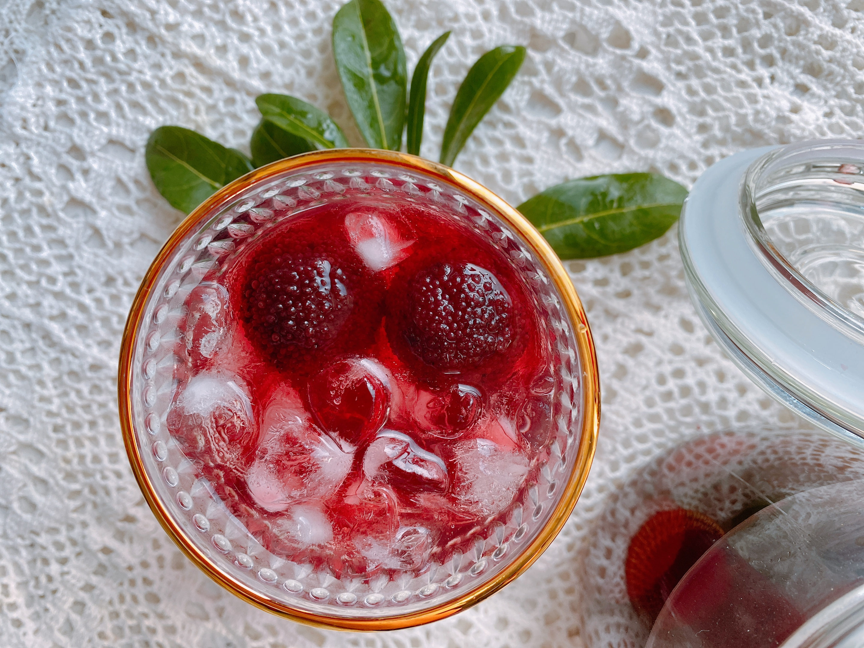 泡杨梅酒的教程十斤酒放多少杨梅,老品种杨梅泡制方法