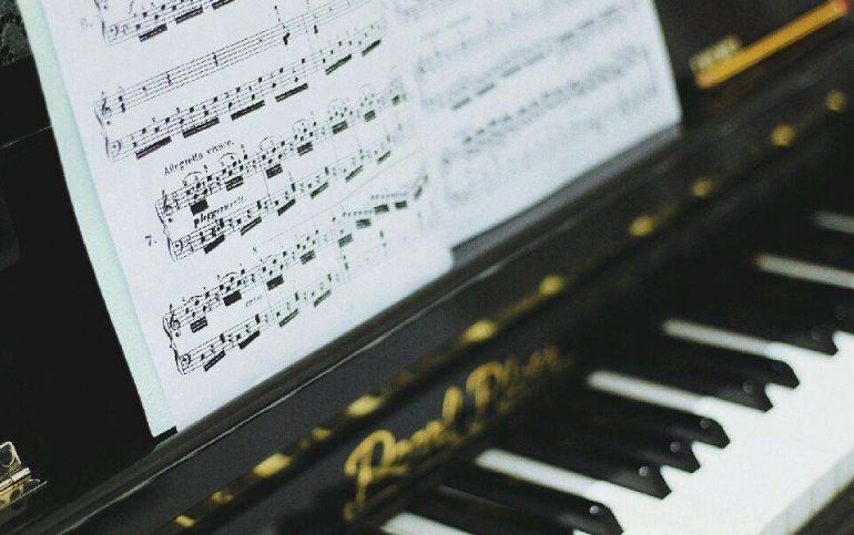 低价学乐器推荐,哪种乐器的学习成本低