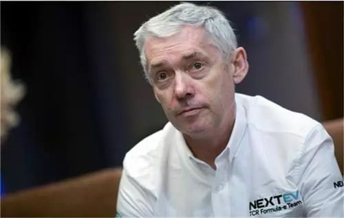 被世人誉为汽车大王的人是谁,被誉为汽车大王的是谁