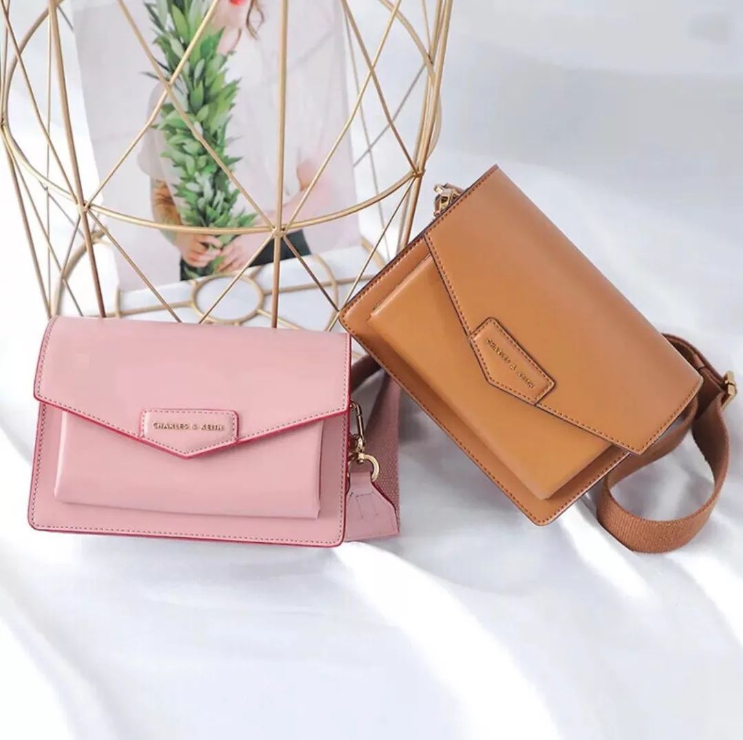 大幂幂同款包包小香风,听说包可以治百病所以买了个包