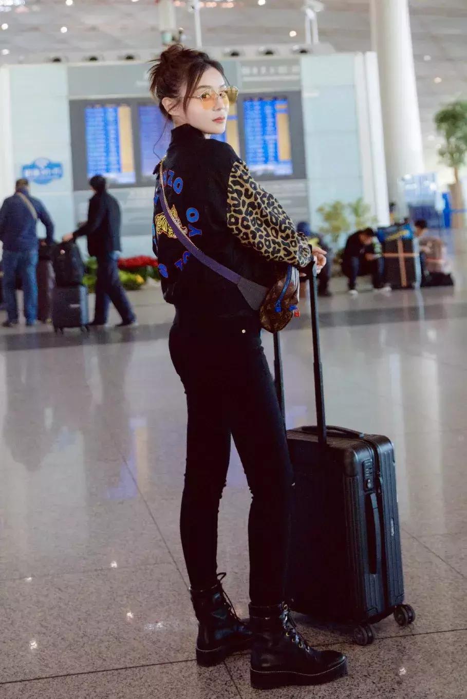 周冬雨的大胆穿搭,周冬雨正确穿搭