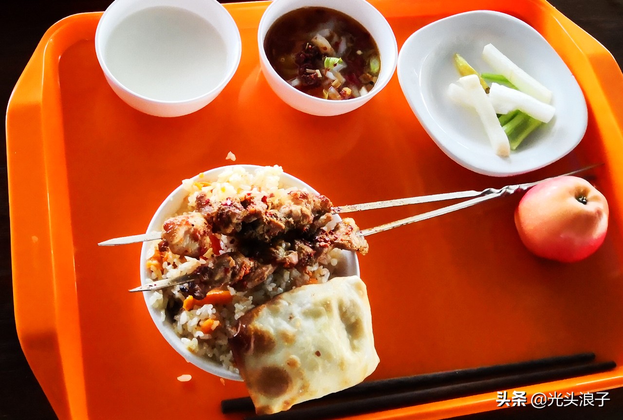 走进大自然观赏大自然的美丽风光,喀拉峻大草原风景太迷人