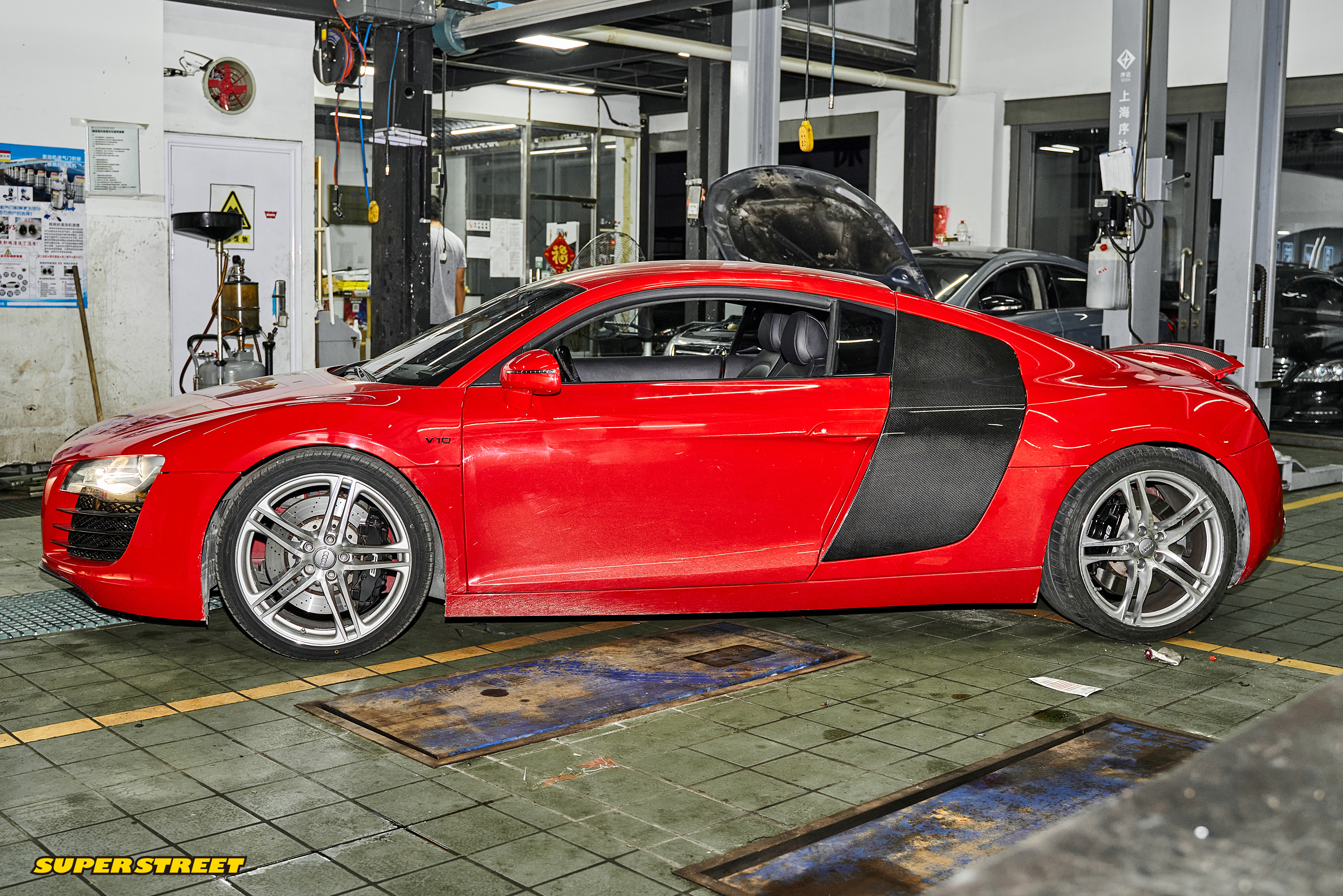 奥迪r8改装最佳效果,奥迪r8改全段排气声浪