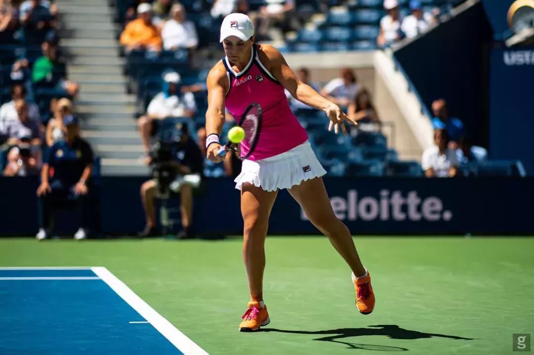 新闻丨费德一人慢热一人受伤小兹维列夫化身拜仁8号