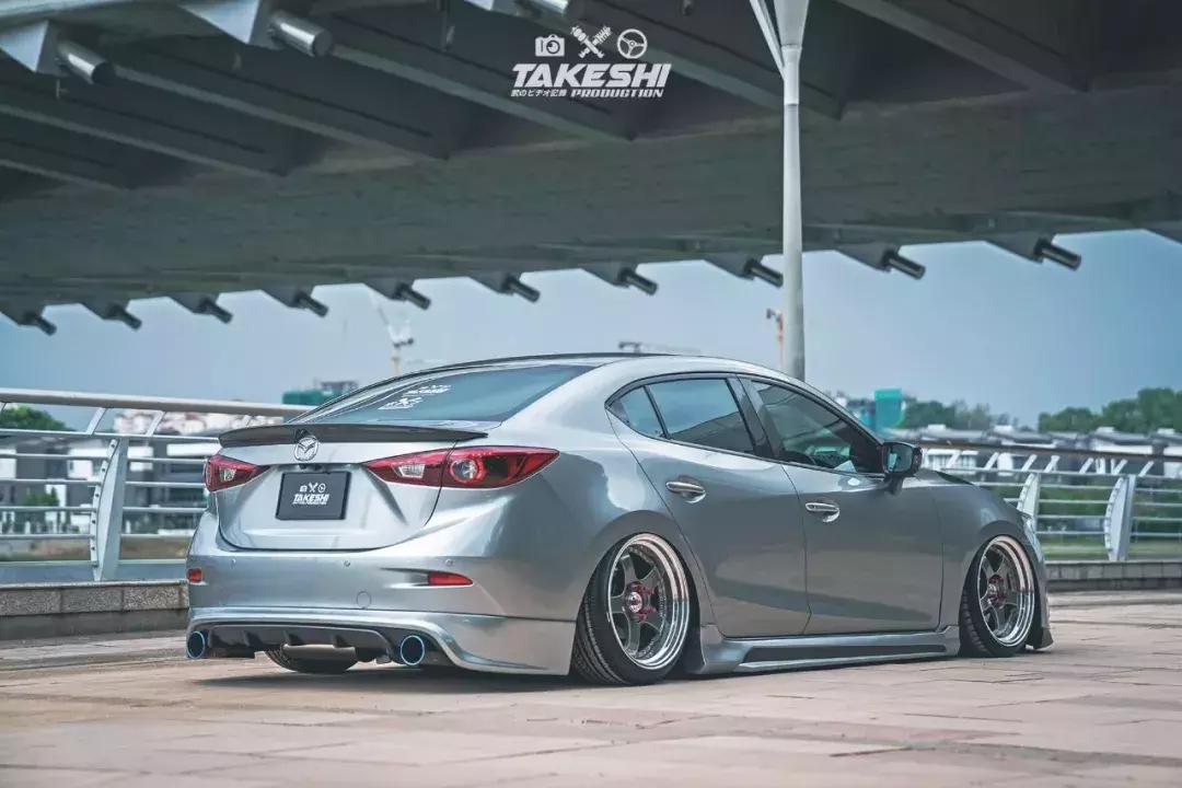 马自达3axela昂克赛拉摩登上市,马自达3axela昂克赛拉参数