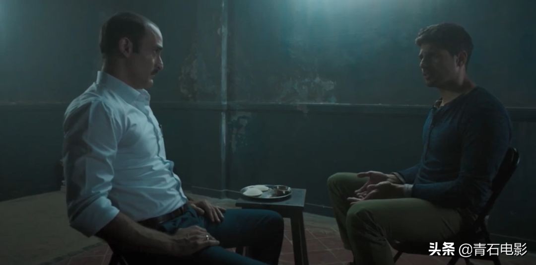 10月院线片的遗珠《天作谜案》，豆瓣6.8给低了，追车巷战反套路