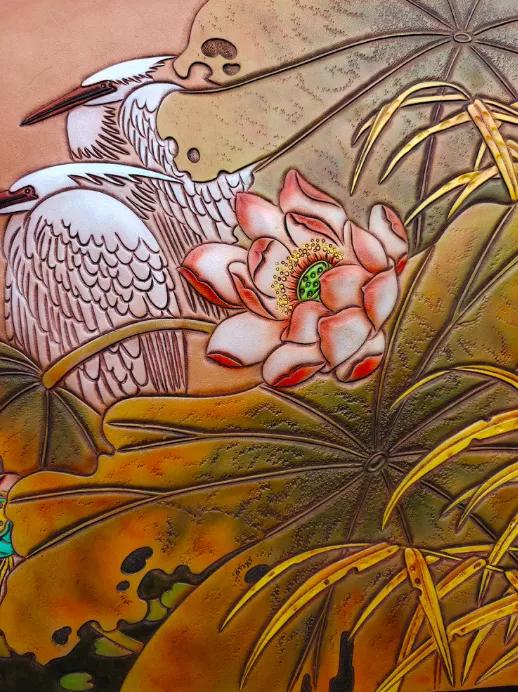 皮雕墙面做法,皮雕上墙设计方法