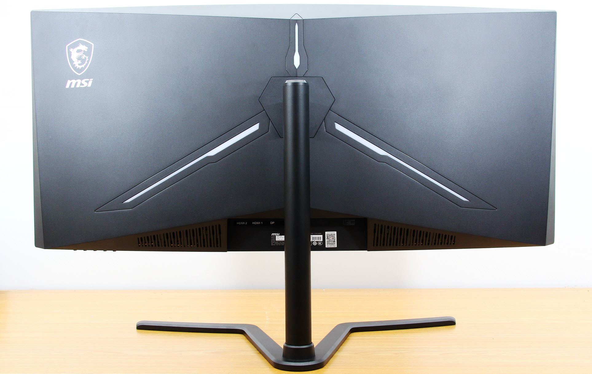 微星显示器32寸量子点屏,背光技术