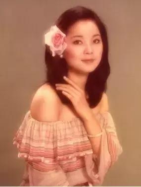 2018陈佳邓丽君歌曲演唱会,陈佳邓丽君2017演唱会又见炊烟