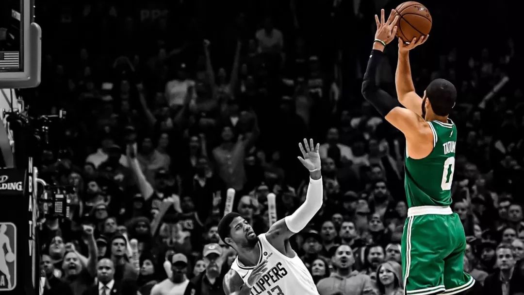 小卡乔治联手第一年,小卡乔治带快船最后成绩