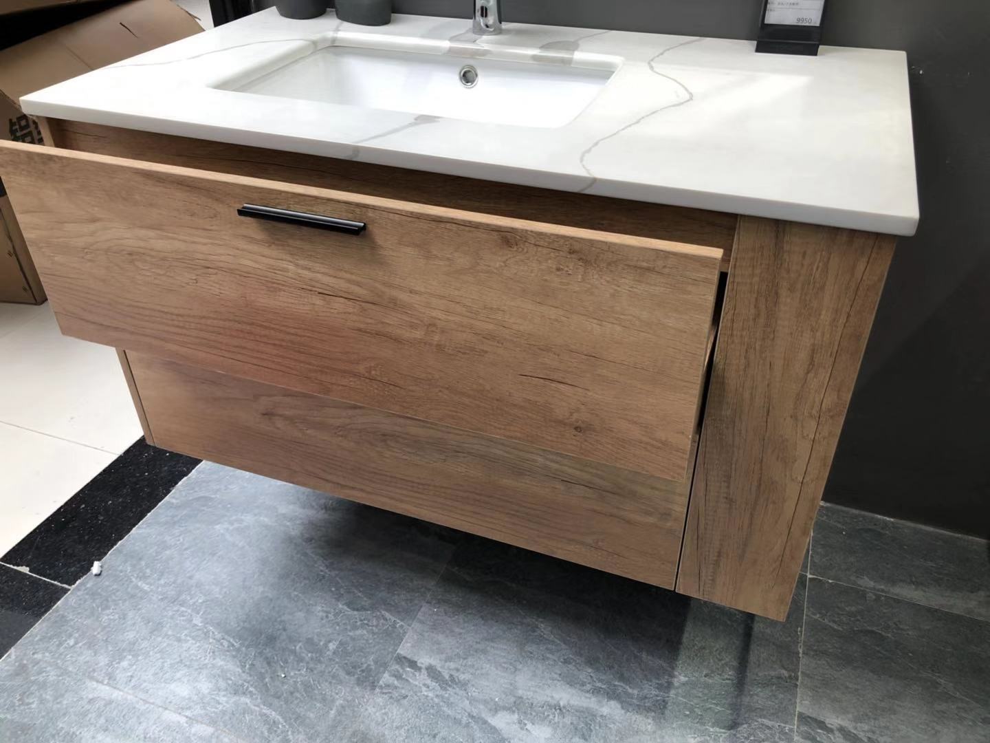 怎么选卫生间花洒马桶和浴柜,卫生间的马桶和淋浴柜怎么选