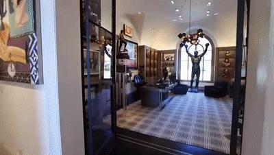 强森好莱坞片酬,好莱坞巨星强森