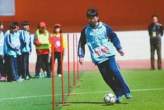 中考足球测试全套视频,中招足球考试方法及评分标准