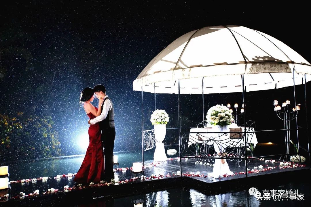 拍婚纱照注意事项及准备胸贴,拍婚纱照买胸贴还要买抹胸吗