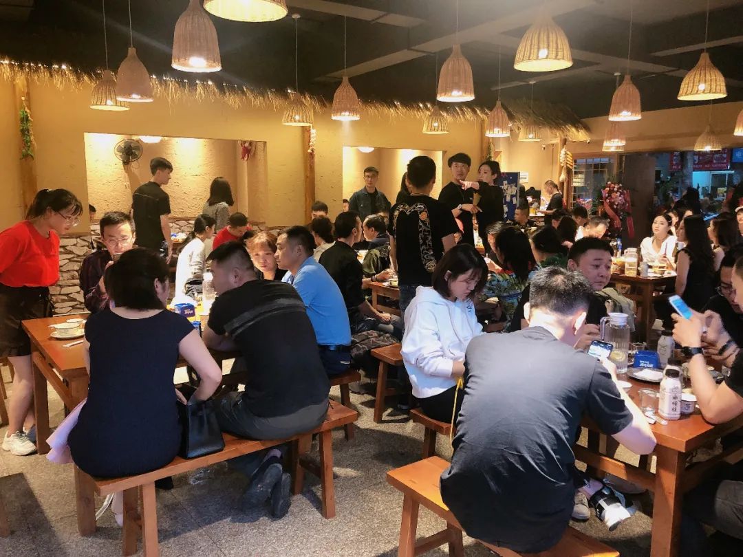 昆明排队三十年老店,昆明排队的老店