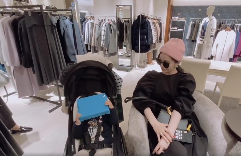 范冰冰日本过圣诞,范冰冰拍的vlog视频