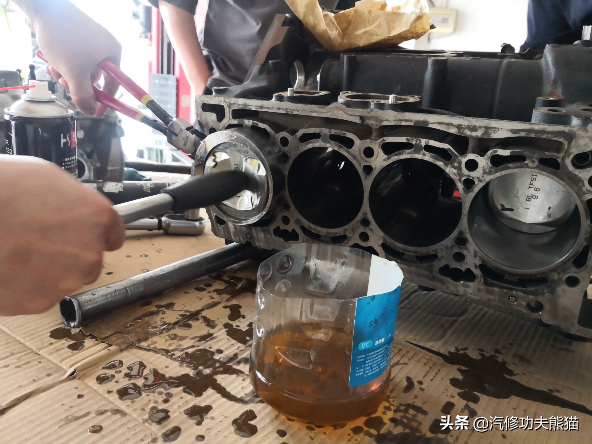 2013奥迪a4l烧机油怎么解决,奥迪a4l哪一款开始烧机油不严重