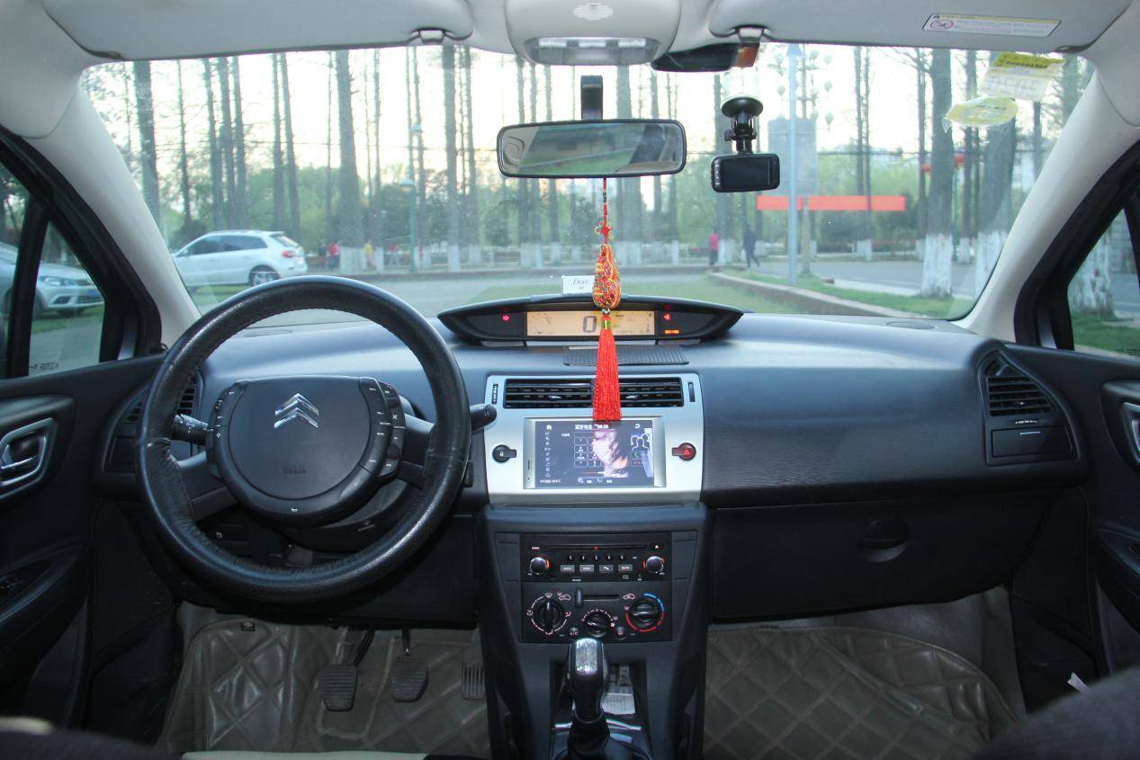 雪铁龙老款车奇葩设计,雪铁龙全新理念车