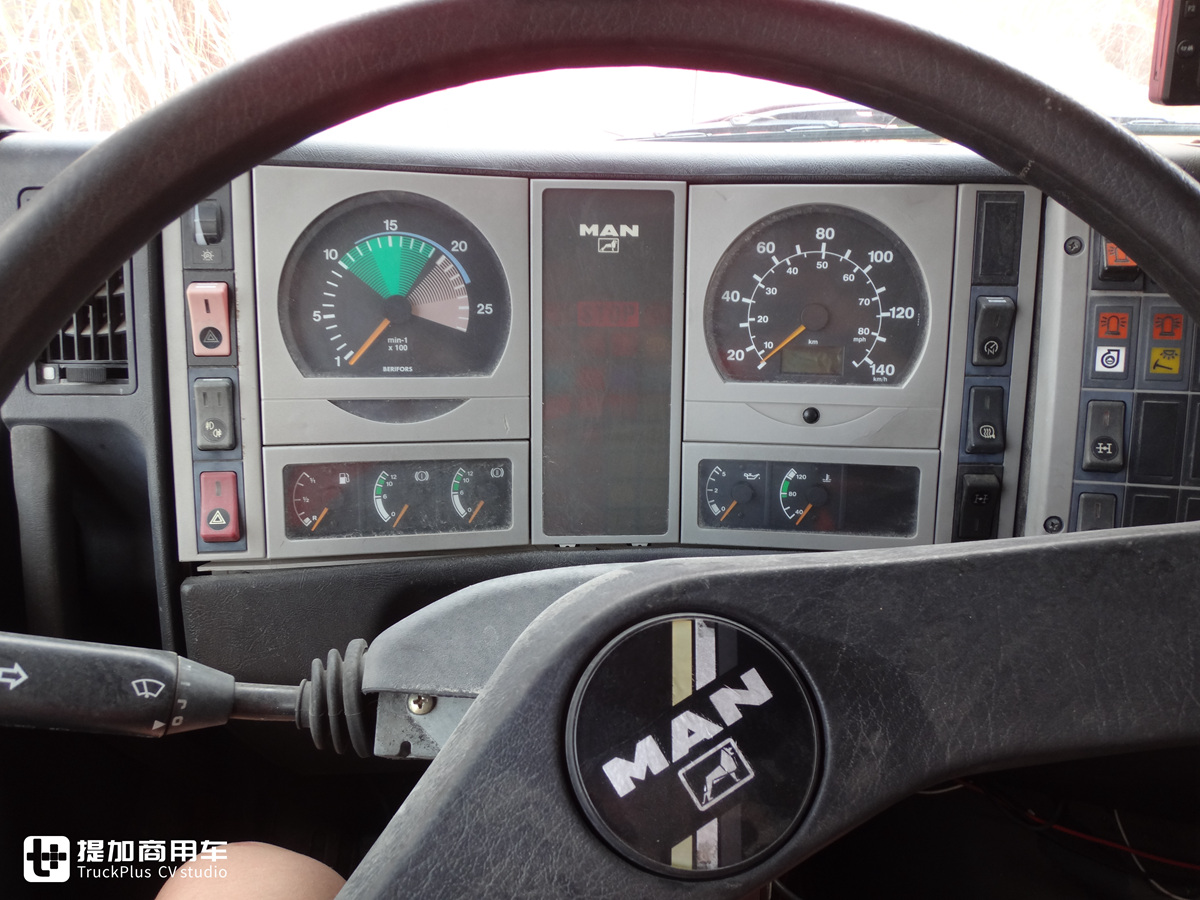 斯太尔重型主战消防车,国产斯太尔和进口斯太尔区别