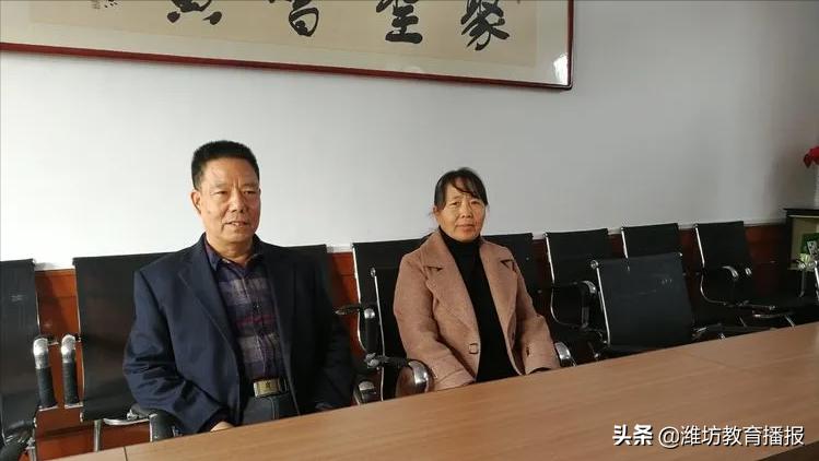 引万道清泉浇灌祖国花朵,引万道清泉