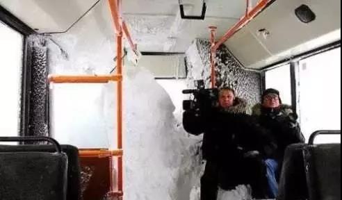 零下40度穿泳衣,零下三十度泳装