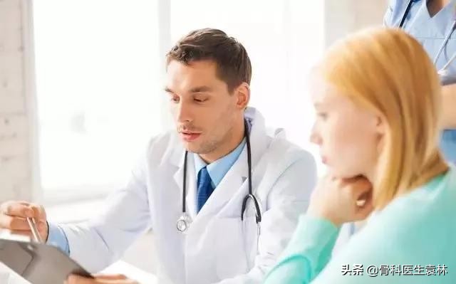 膝关节不受控制的抖动什么原因,膝盖一扭动就疼是什么原因