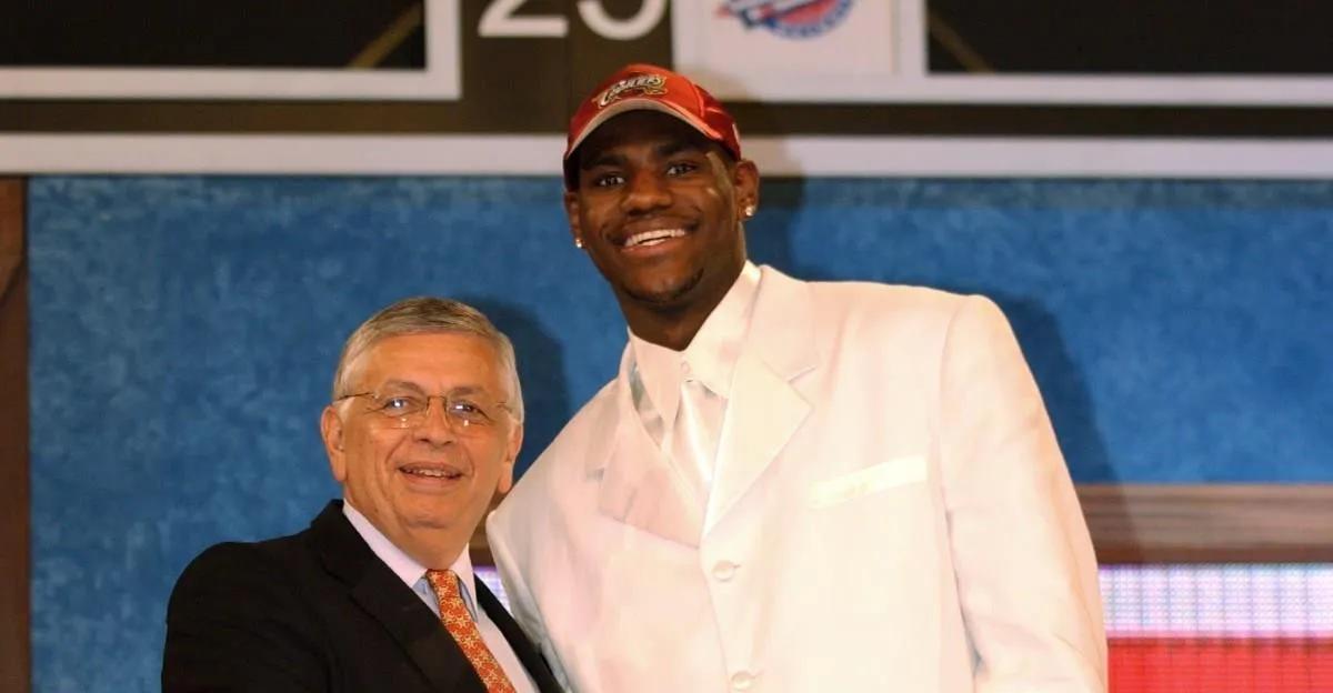 中国985211名单,中国足球经历历史最低谷