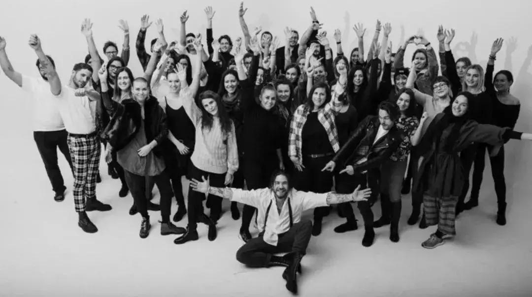 会动的纹身满背,会动的纹身是什么样子的