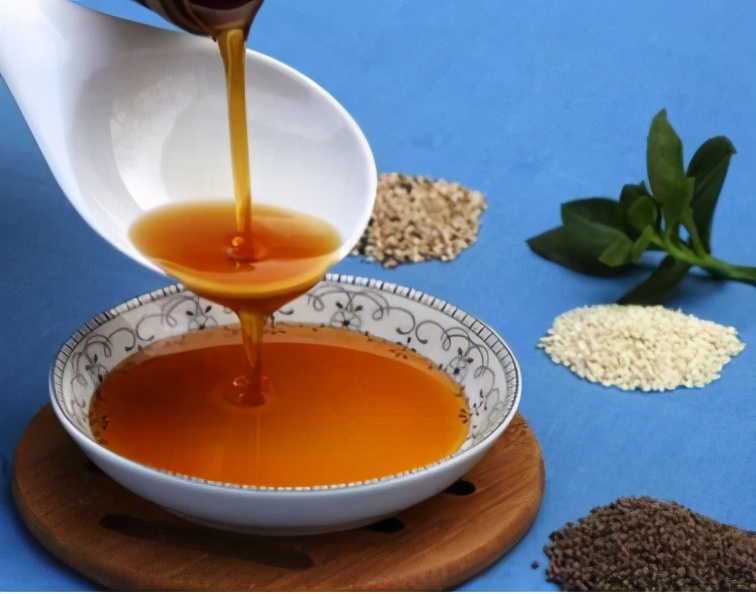 真假芝麻香油,真假香油