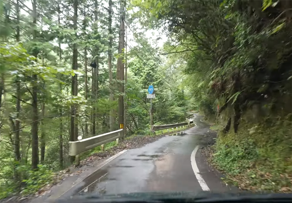 80后小伙回荒废10年农村大学,80后小伙回荒废十年的农村大学