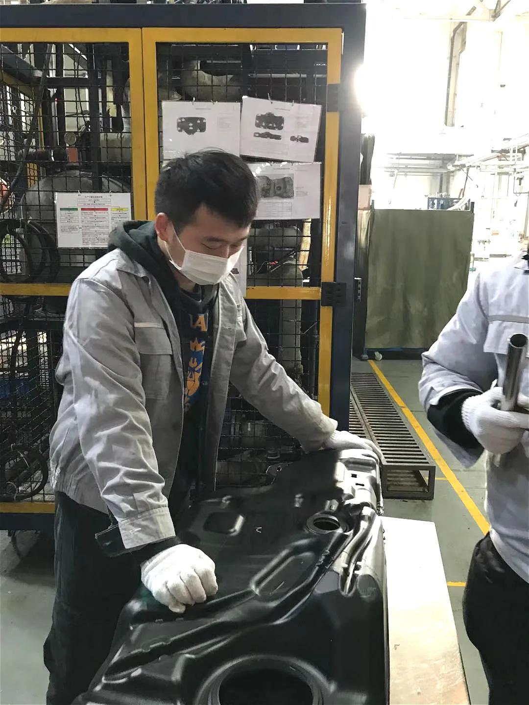 决战四季度铆足干劲全力冲刺,决战四季度打赢攻坚战