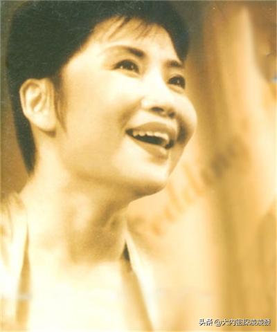 李娜高原天籁之音,李娜第一次唱青藏高原是哪一年