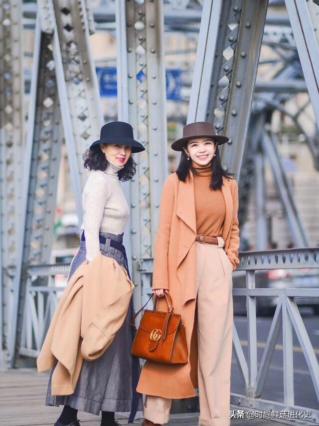 这才是60岁该有的早秋穿搭,这才是60岁该有的秋季打扮