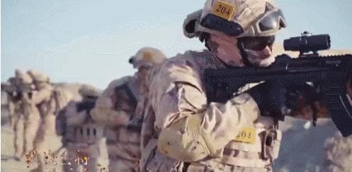 解放军先进武器帅照,解放军新步枪射击视频